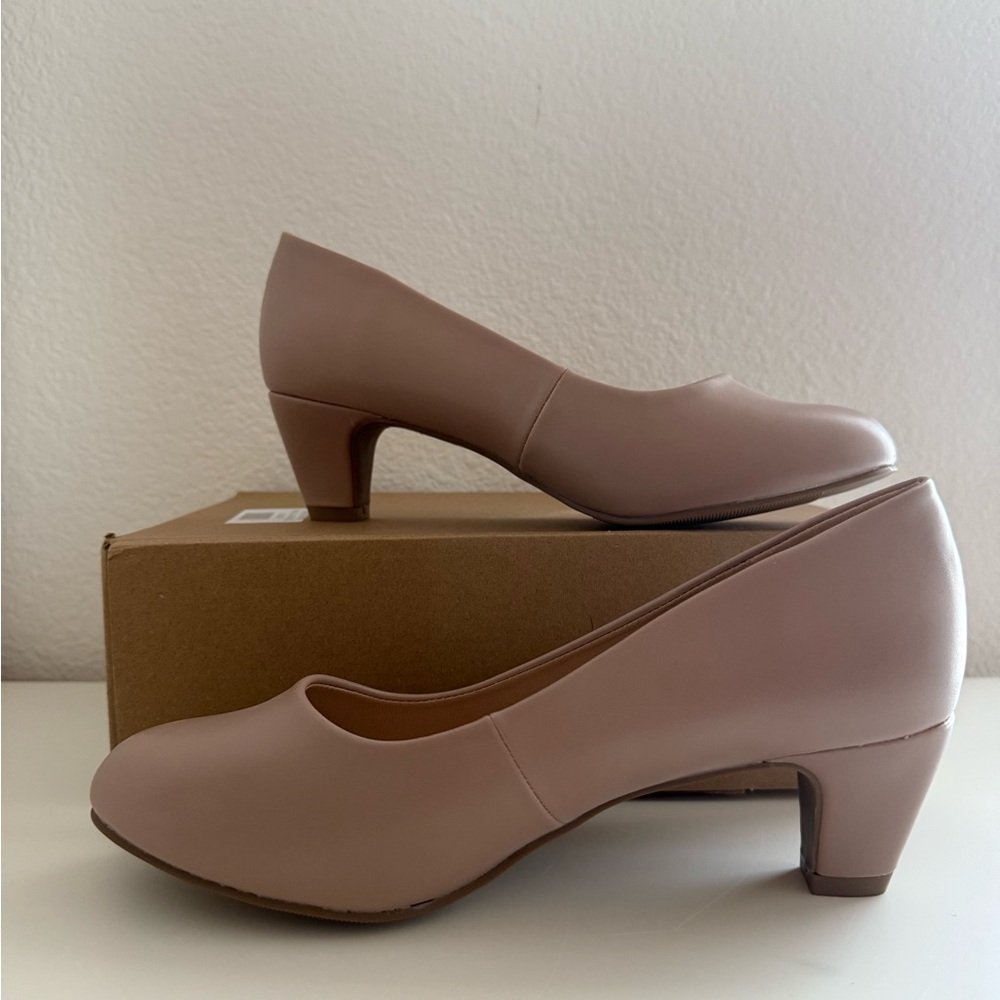 New in Box Journee Collection Luu Heels